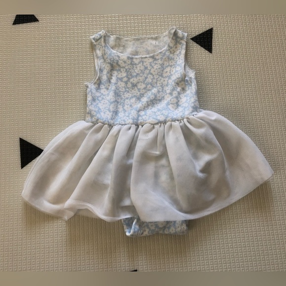 Boutique|Baby girl pastel chalk blue dress with ditsy floral print & tulle skirt - Picture 2 of 4